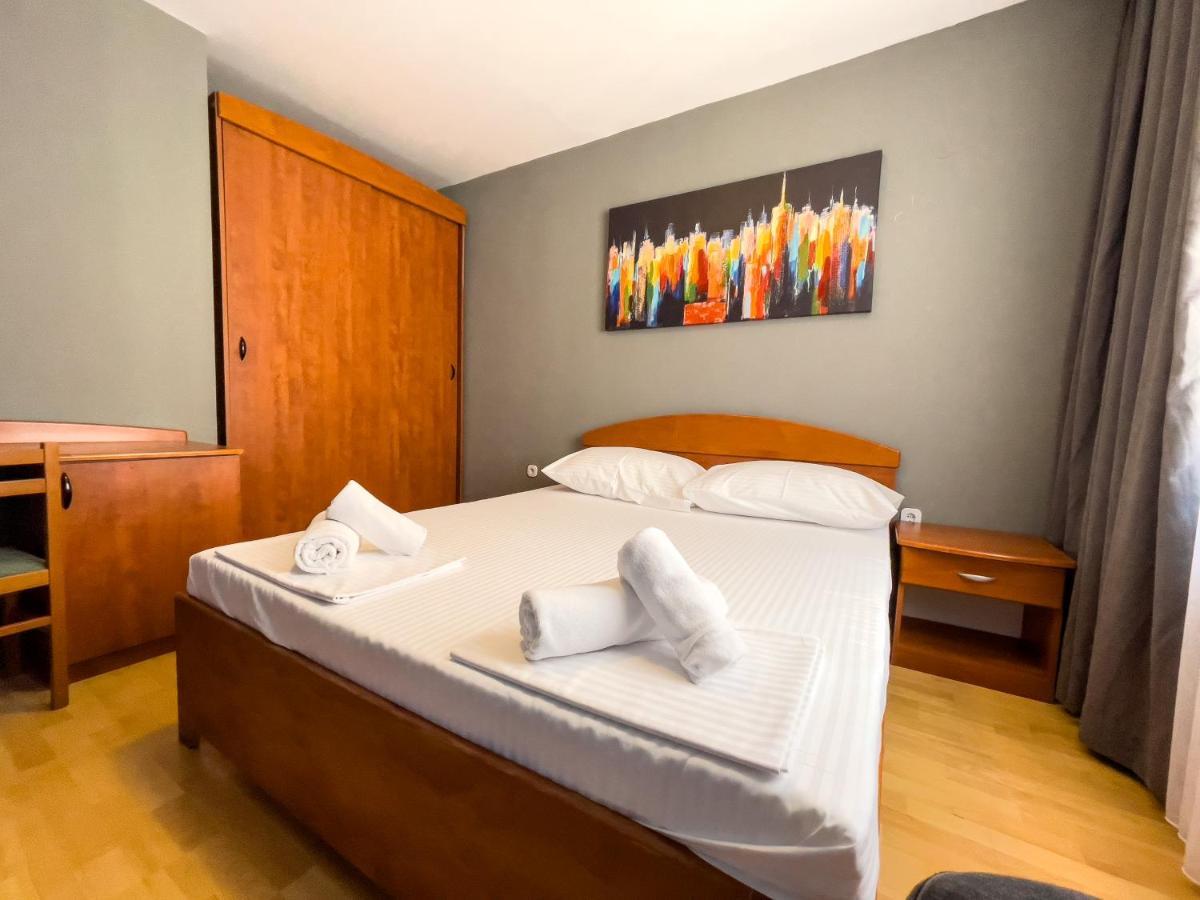 Grand - Premium Rooms & Apartments Selce Exteriör bild