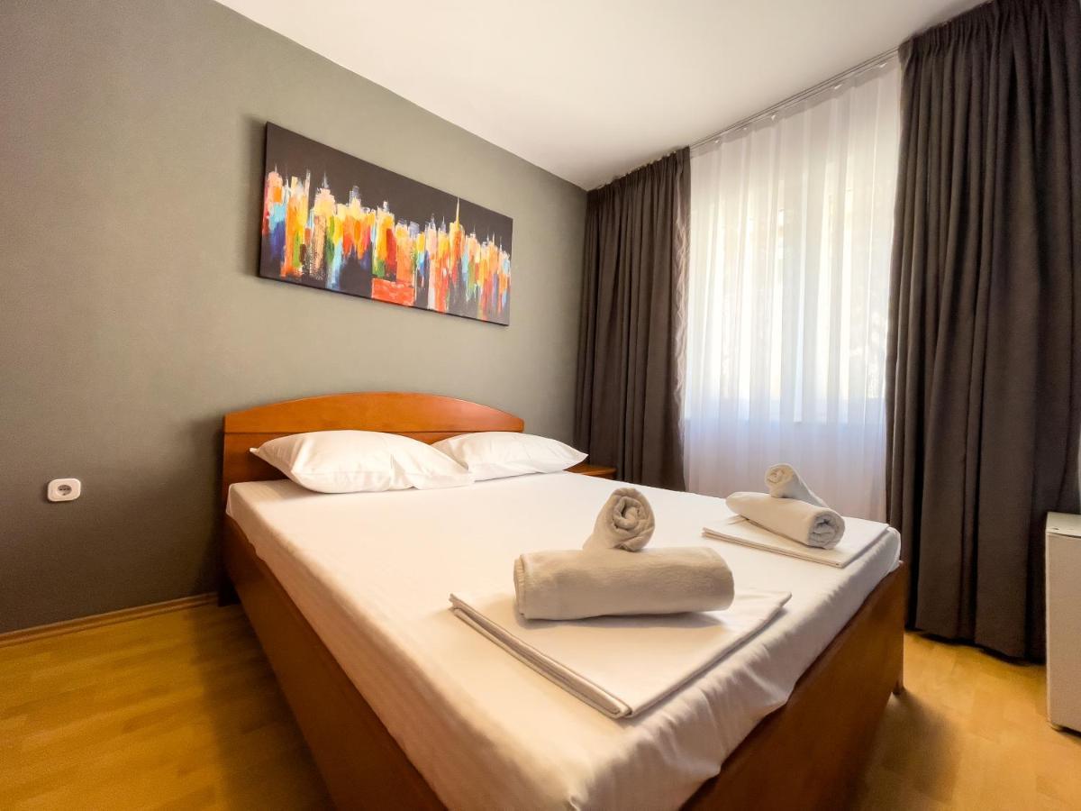 Grand - Premium Rooms & Apartments Selce Exteriör bild